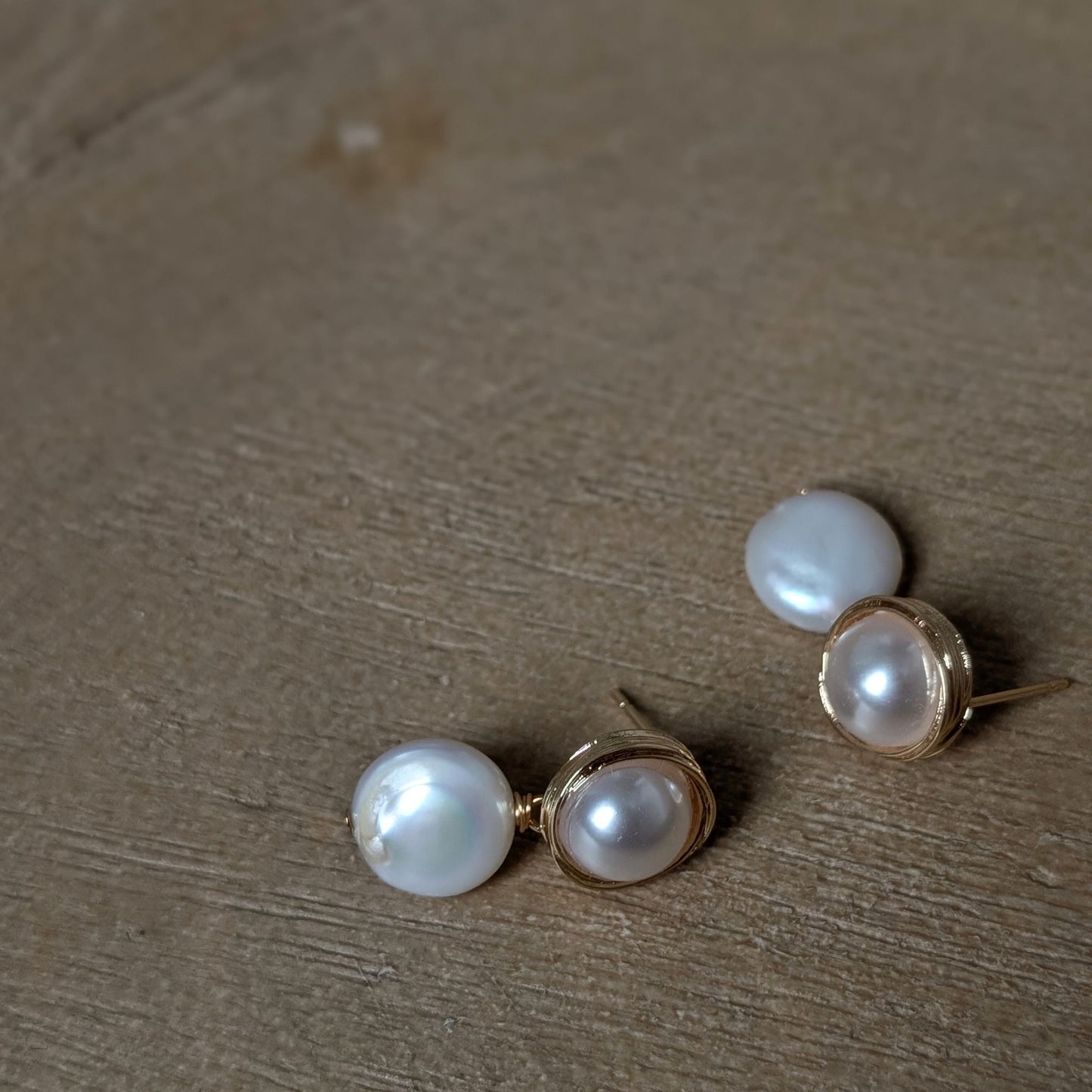 Olive - Pearl Earrings