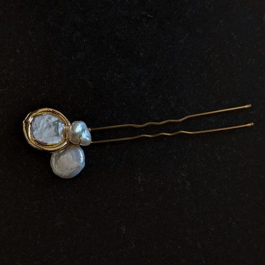 Alice - Freshwater Pearl Pin