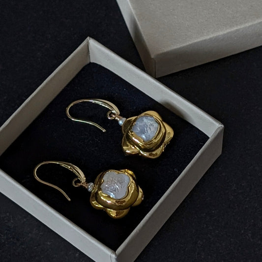 Golden Blossom - Pearl Drop