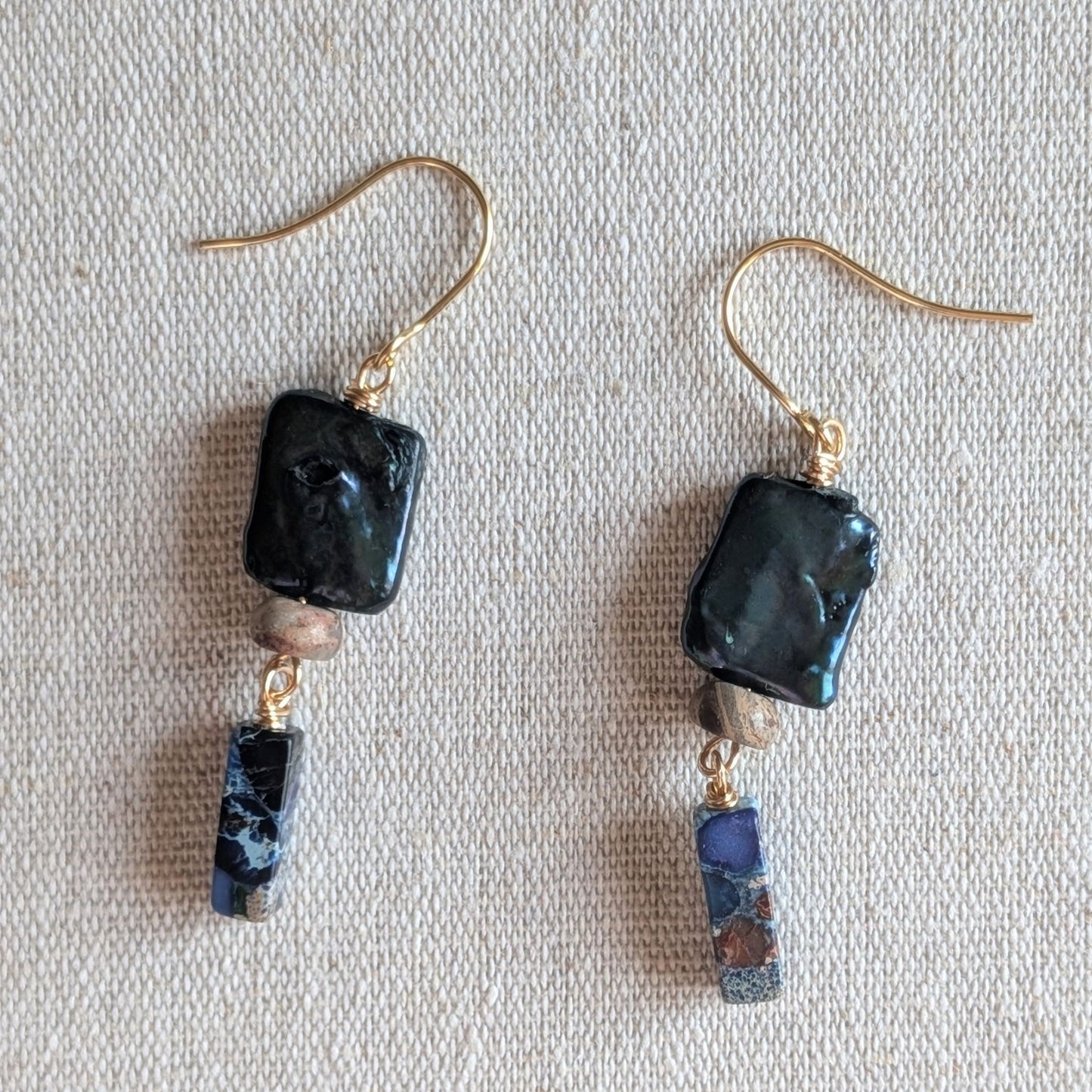 Raven - Pearl and Gem Earring