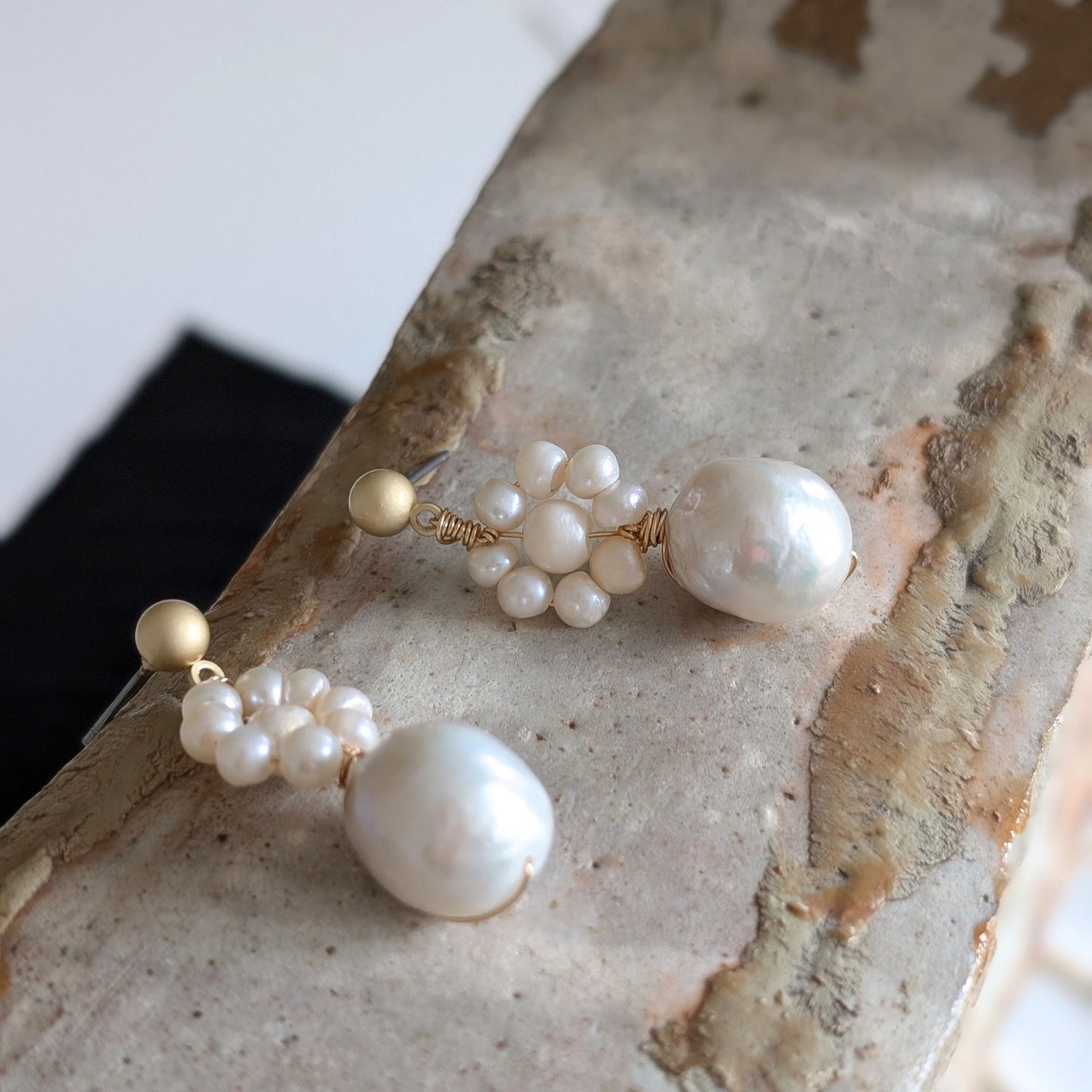 Daisy - Flower Round Baroque Pearl Drop Earrings