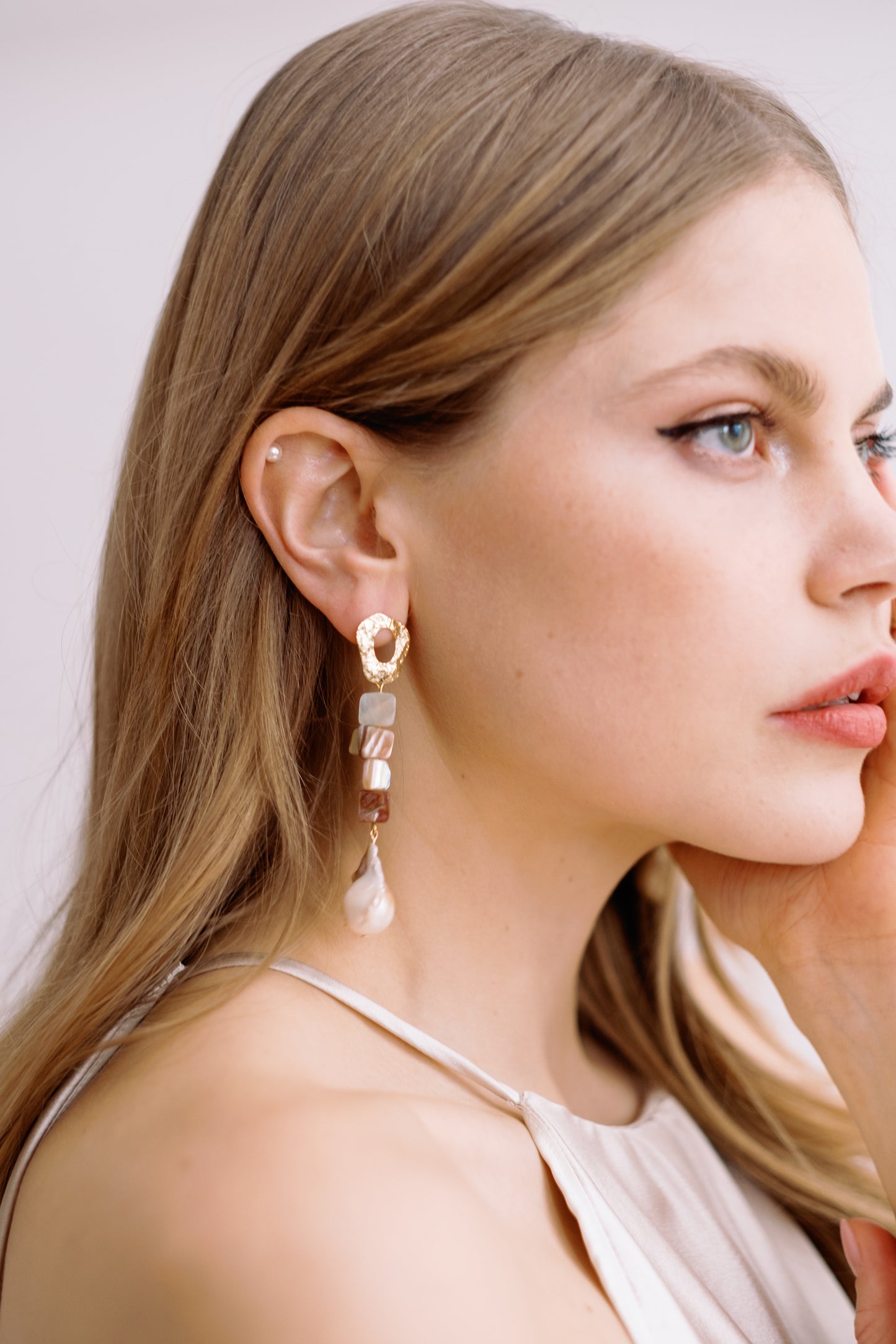 Alma - Fresh Water Shell and Pearl Earrings