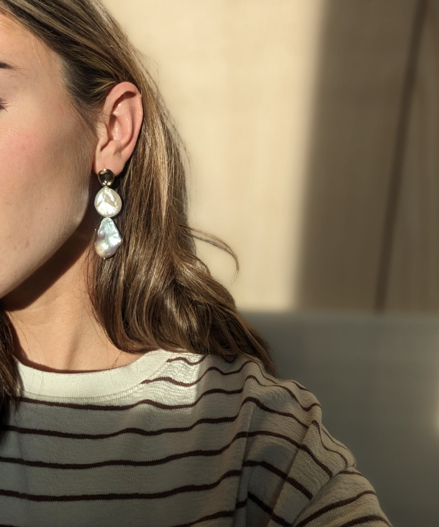 Luna - Pearl Drop Earrings